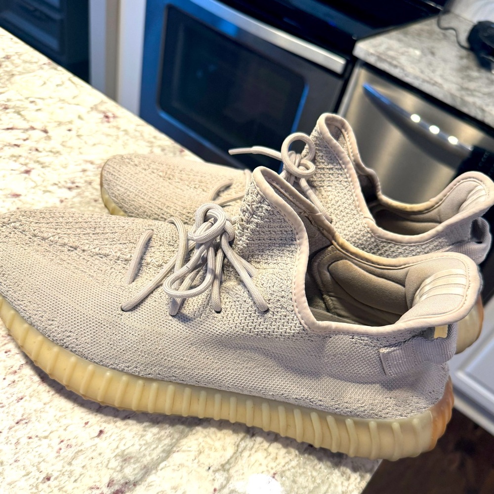 ADIDAS Men's Yeezy Boost 350 V2 Sesame, Size 14